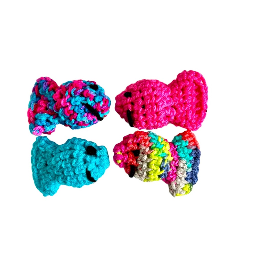 Hand Crafted Colorful Crocheted Organic Catnip Four Interactive Fish Cat Toys - Picture 5 of 11
